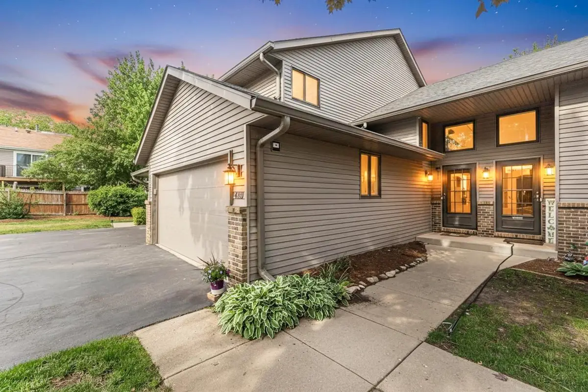 450 Berkshire Drive, Crystal Lake, IL 60014 - #1