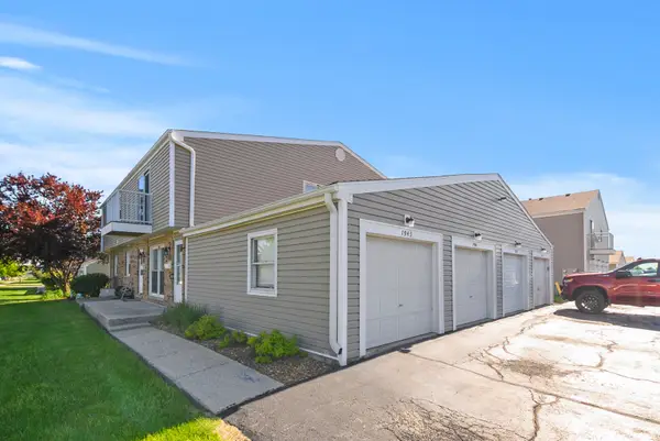 7941 163rd Place #26, Tinley Park, IL 60477