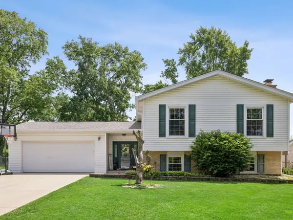 7329 Richmond Avenue, Darien, IL 60561