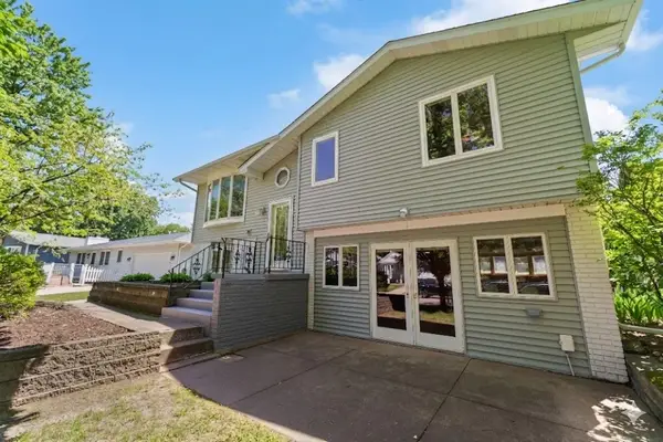 2333 Mound Street, Davenport, IA 52803