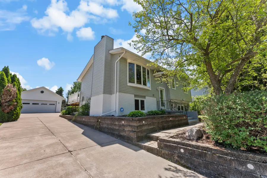 2333 Mound Street, Davenport, IA 52803 - #2