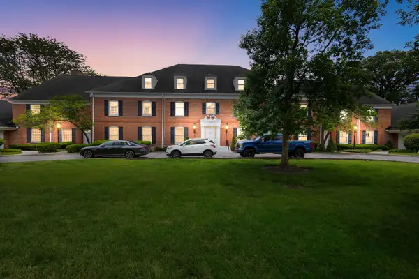 7323 Heritage Court #1A, Frankfort, IL 60423