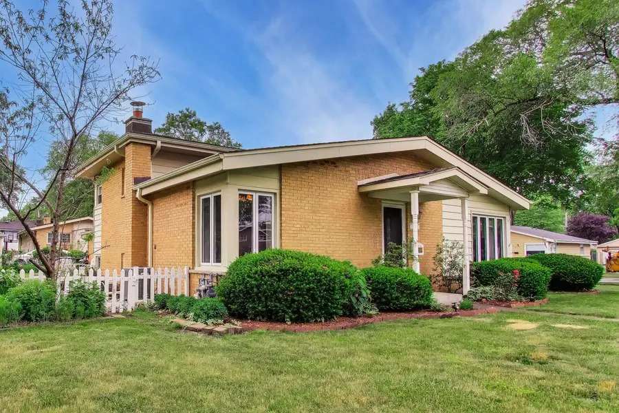 1501 E Fremont Street, Arlington Heights, IL 60004 - #2