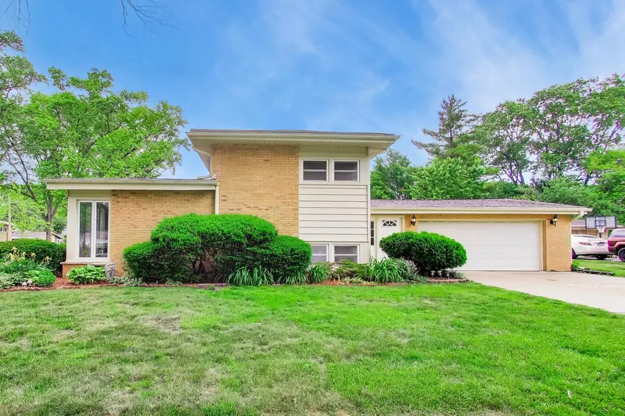 1501 E Fremont Street, Arlington Heights, IL 60004 - #3