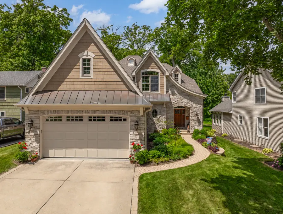 5536 Middaugh Avenue, Downers Grove, IL 60516 - #2