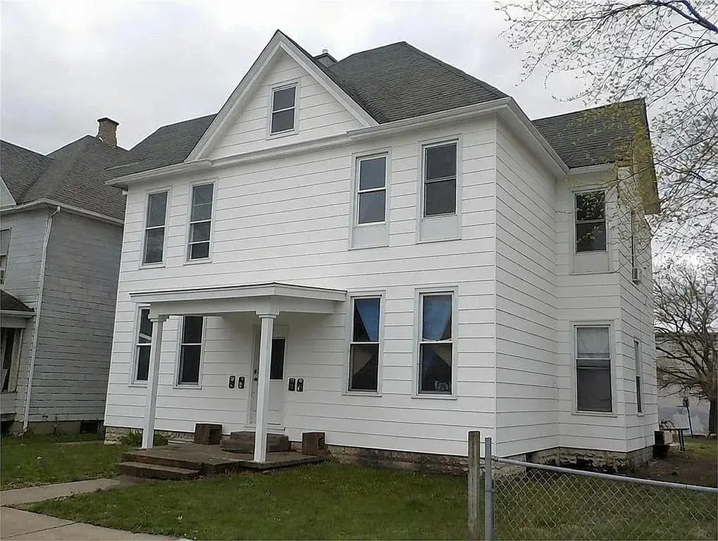 1819 W 3rd Street, Davenport, IA 52802 - #1