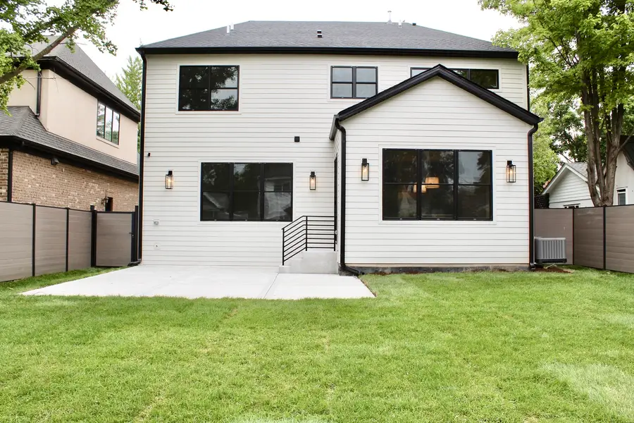 120 N Walnut Street, Elmhurst, IL 60126 - #3