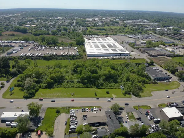 100 S Green Bay Road, Waukegan, IL 60085