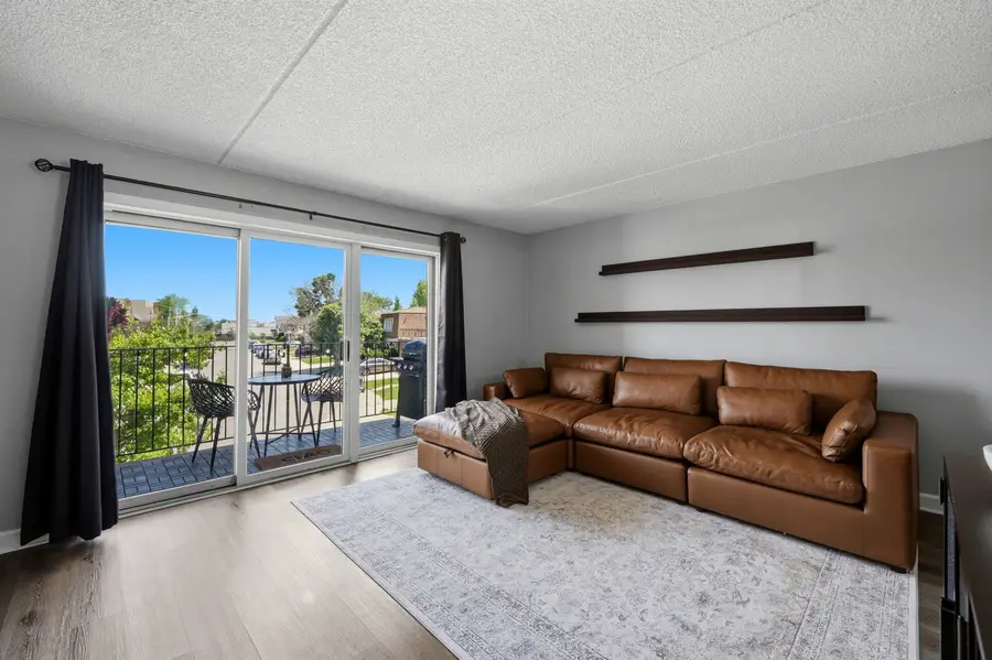 4100 N Neenah Avenue #201N, Chicago, IL 60634 - #3
