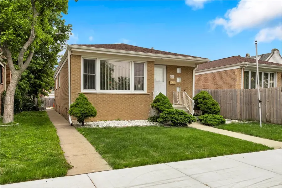 4317 S Keating Avenue, Chicago, IL 60632 - #3