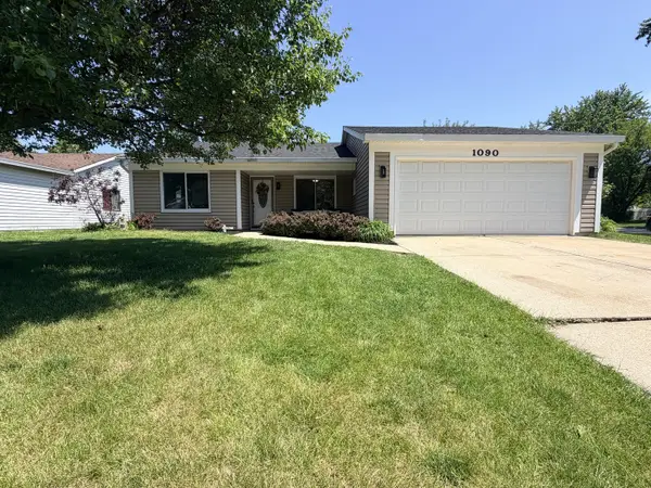 1090 Crestwood Lane, Bolingbrook, IL 60440