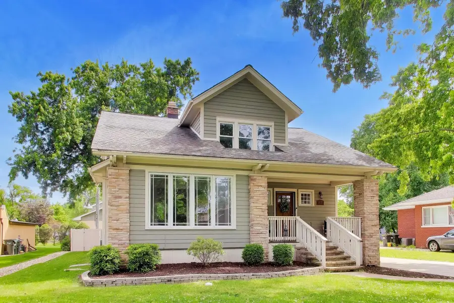 317 Olmsted Road, Riverside, IL 60546 - #3