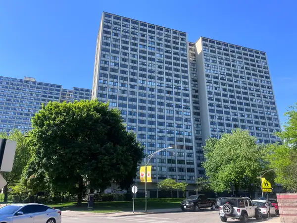4800 S Lake Park Avenue #706A, Chicago, IL 60615
