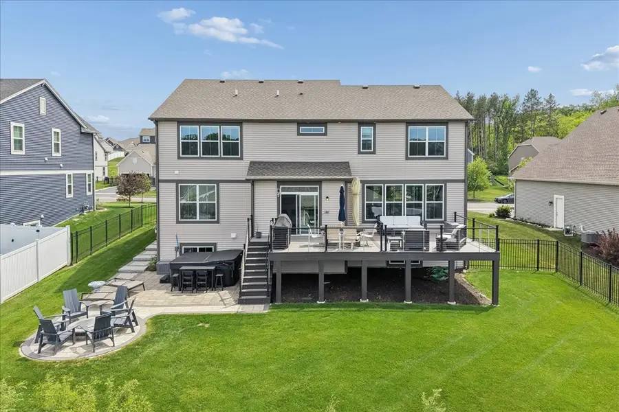 1110 Williamsbury Drive, Crystal Lake, IL 60012 - #2