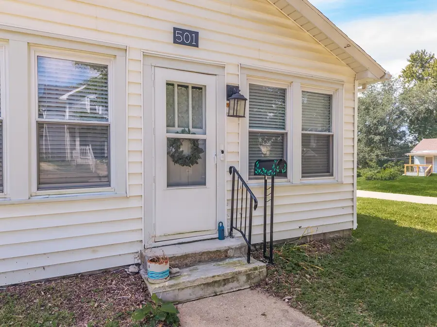 501 E Jackson Street, Bloomington, IL 61701 - #2
