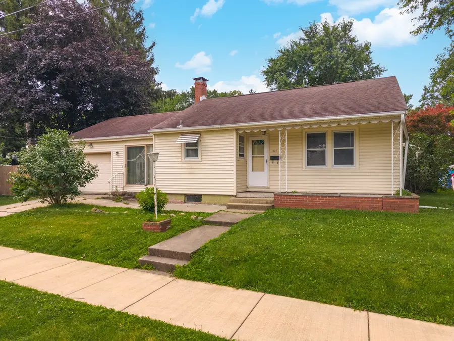 801 Fremont Street, Bloomington, IL 61701 - #3