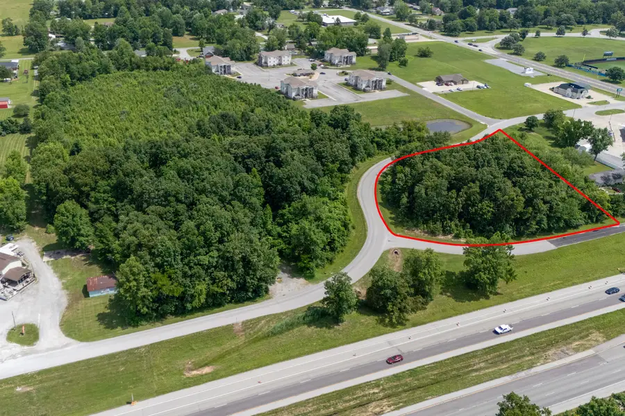 1100 Pin Oak Drive, Carterville, IL 62918 - #2