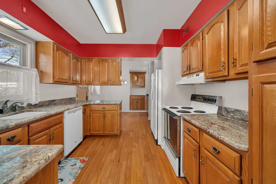 409 W Jefferson Street, Morris, IL 60450 - #3