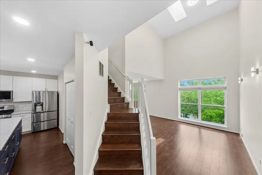 301 Lucille Lane, Schaumburg, IL 60193 - #2