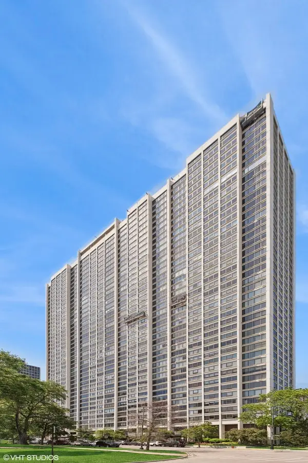 2800 N Lake Shore Drive #2808, Chicago, IL 60657