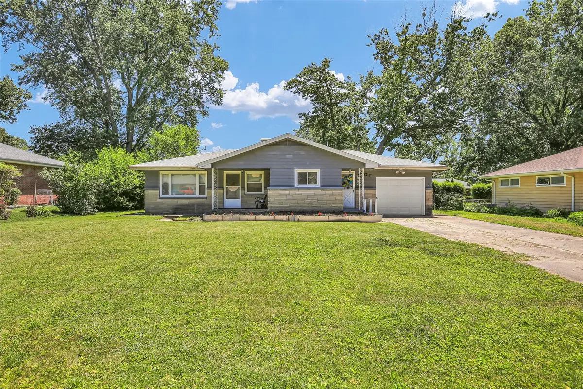 1804 Mcdonald Drive, Champaign, IL 61821 - #1
