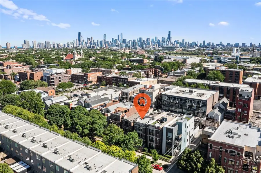 1541 W Montana Street #2, Chicago, IL 60614 - #3