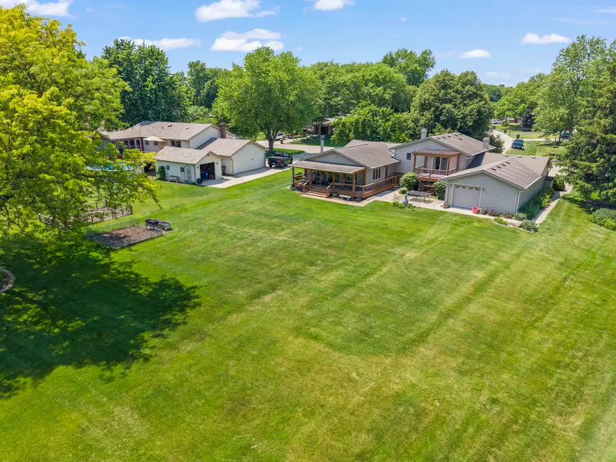 11S669 Schillinger Drive, Naperville, IL 60564 - #3