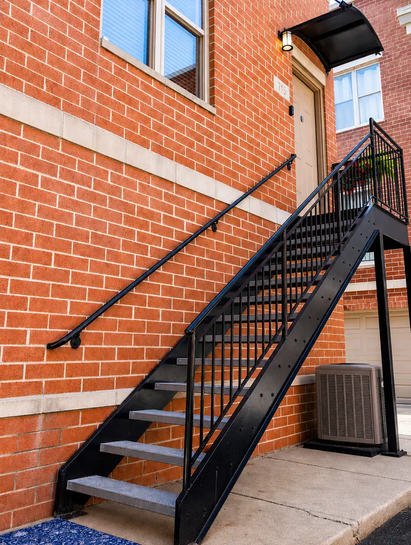 715 W Eastman Street, Chicago, IL 60610 - #2