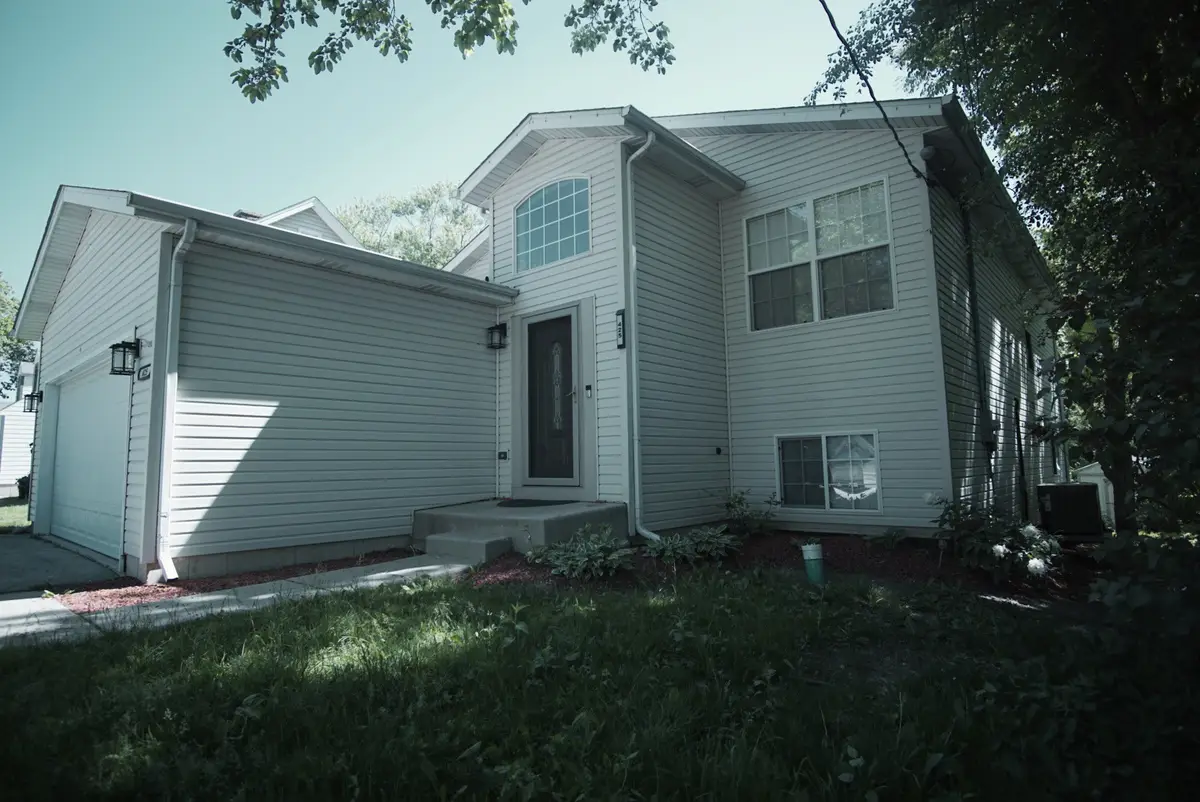 425 Keller Avenue, Waukegan, IL 60085 - #1