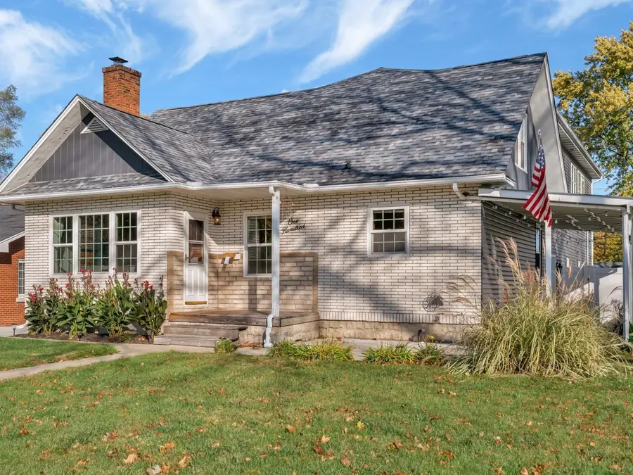 100 W 1st Street, Coal City, IL 60416 - #3