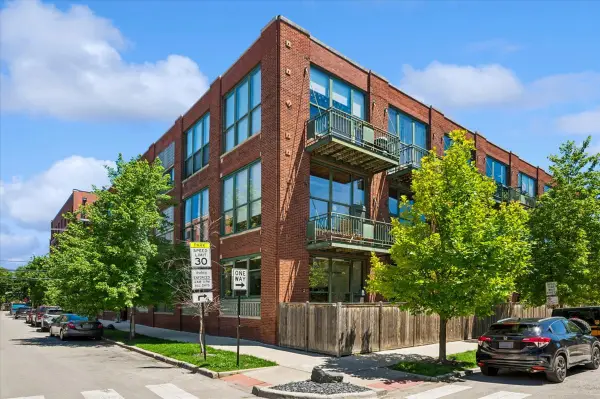 2654 W Medill Avenue #308, Chicago, IL 60647