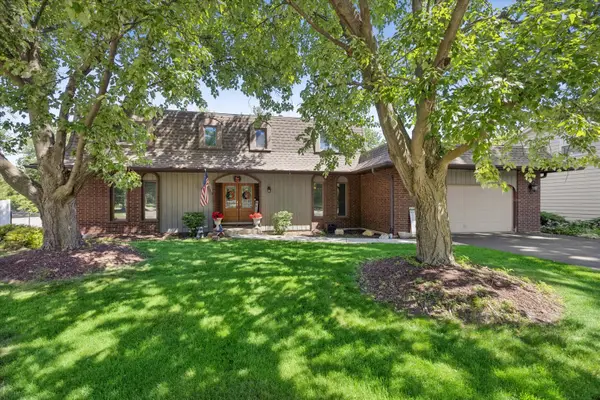 1490 Wood Avenue, Downers Grove, IL 60515