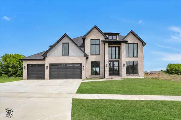 9011 Port Washington Drive, Frankfort, IL 60423