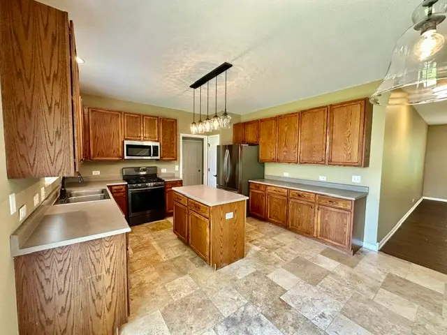 125 Augusta Drive, Gilberts, IL 60136 - #2