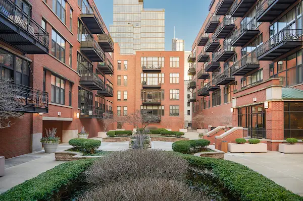 333 W Hubbard Street #610-611, Chicago, IL 60654 - #2