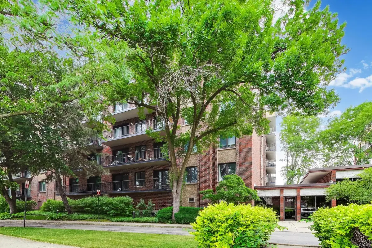 9558 Gross Point Road #A605, Skokie, IL 60076 - #1