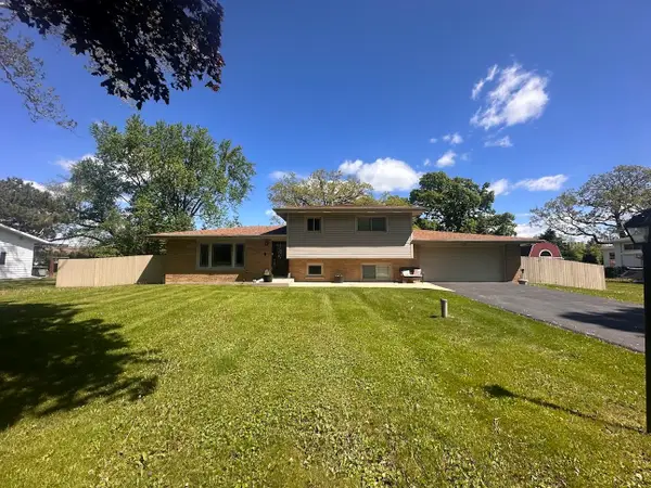 1006 Forest Drive, Elgin, IL 60123