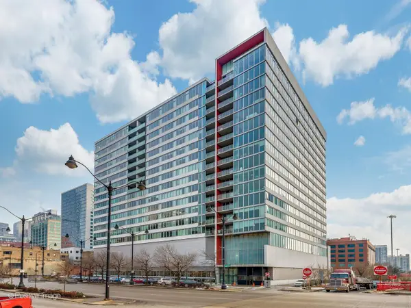659 W Randolph Street #1206, Chicago, IL 60661