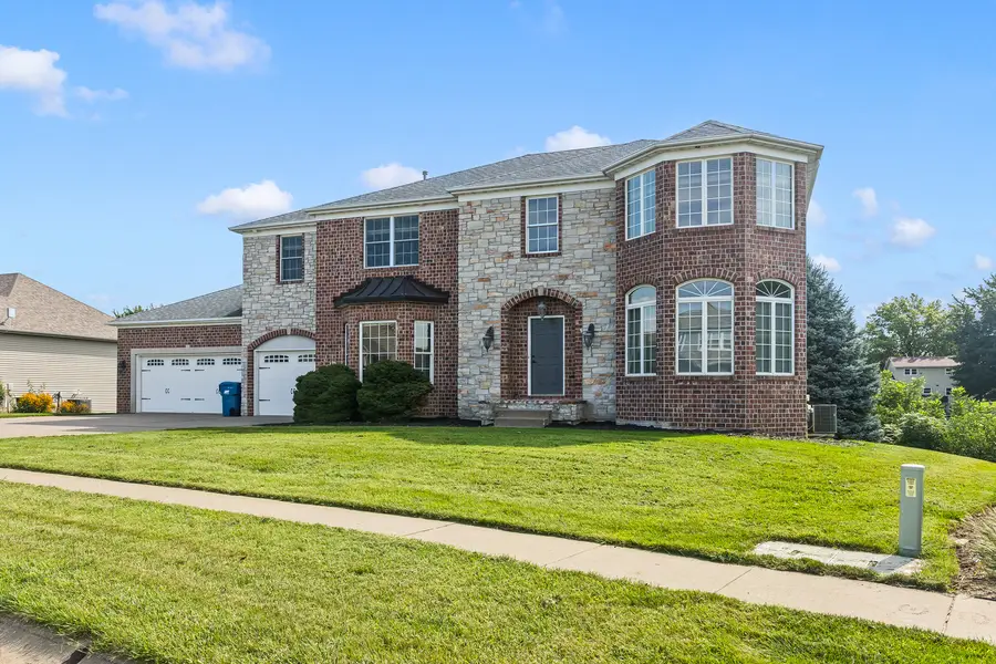 307 S Tombergs Drive, Eldridge, IA 52748 - #2