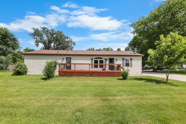 40 E Livingston Street, Godley, IL 60407
