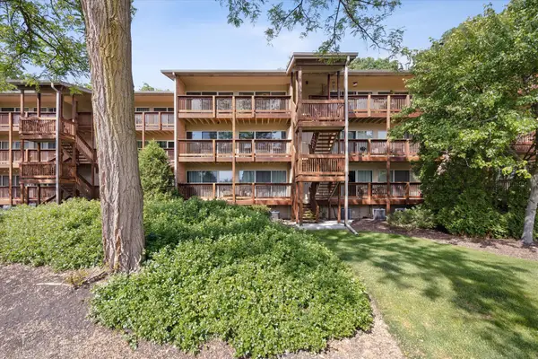 5852 Forest View Road, Lisle, IL 60532