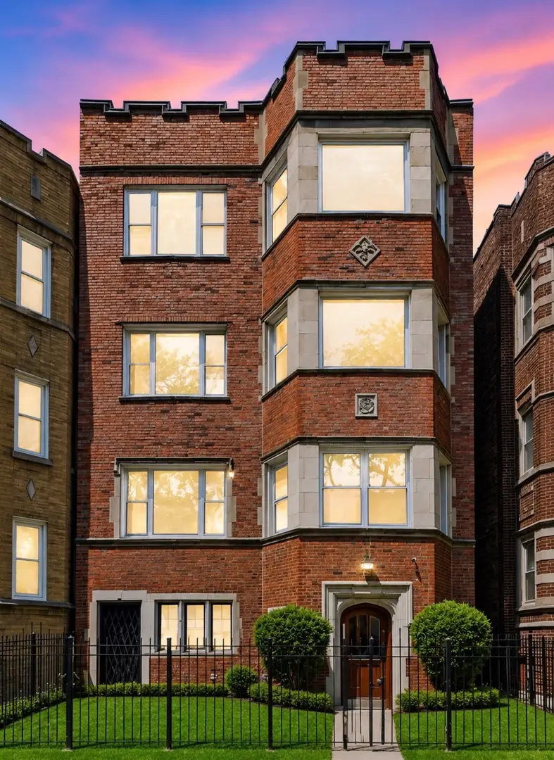 7732 S Phillips Avenue, Chicago, IL 60649 - #2