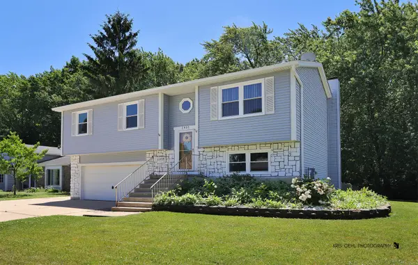 2401 Mallard Drive, Lindenhurst, IL 60046