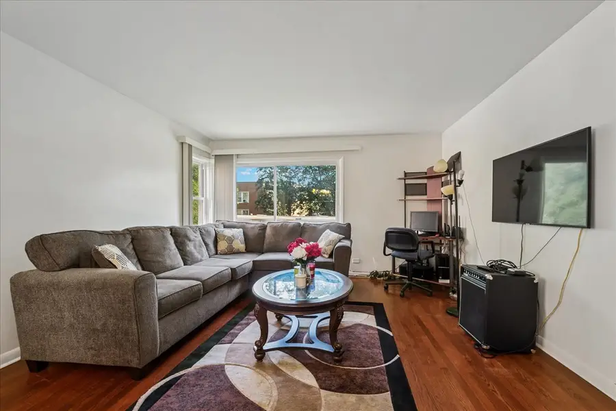 8940 Lamon Avenue, Skokie, IL 60077 - #3