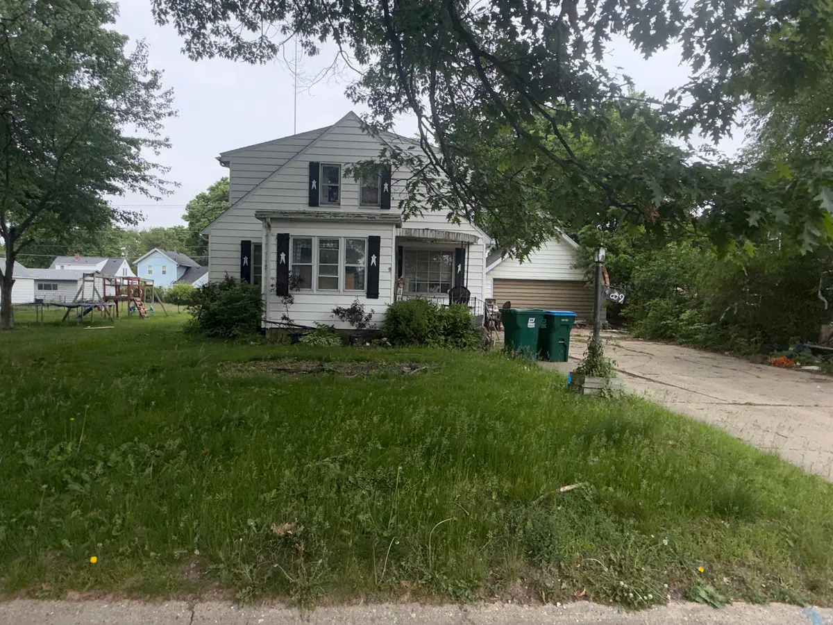 609 E 5th Street, Rock Falls, IL 61071 - #1