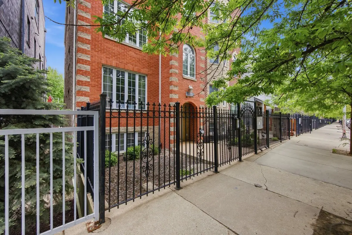 1333 N Bosworth Avenue #2, Chicago, IL 60642 - #1