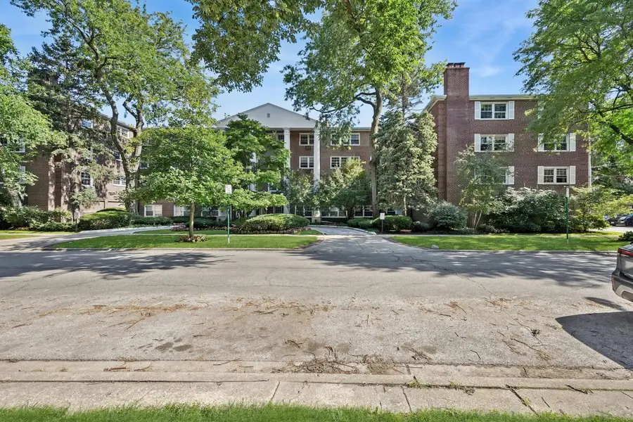 1025 Randolph Street #112, Oak Park, IL 60302 - #2