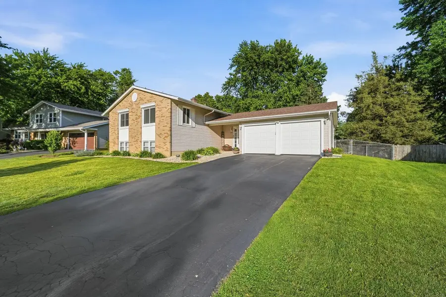 602 N Ashbury Avenue, Bolingbrook, IL 60440 - #2