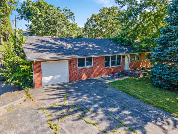 37137 N Summerfield Drive, Lake Villa, IL 60046