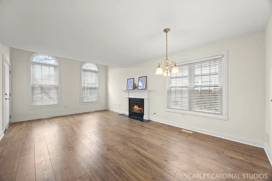 35 Foxcroft Road #123, Naperville, IL 60565 - #3